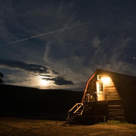 Savery Aubin Sky Lodging At The Yl Ranch מראה חיצוני תמונה