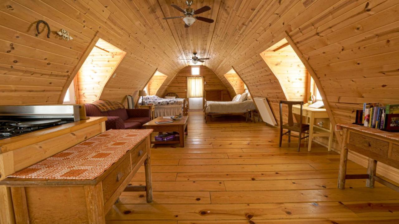 Savery Aubin Sky Lodging At The Yl Ranch מראה חיצוני תמונה