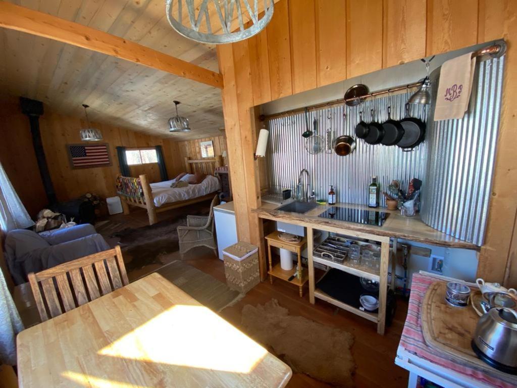 Savery Aubin Sky Lodging At The Yl Ranch מראה חיצוני תמונה