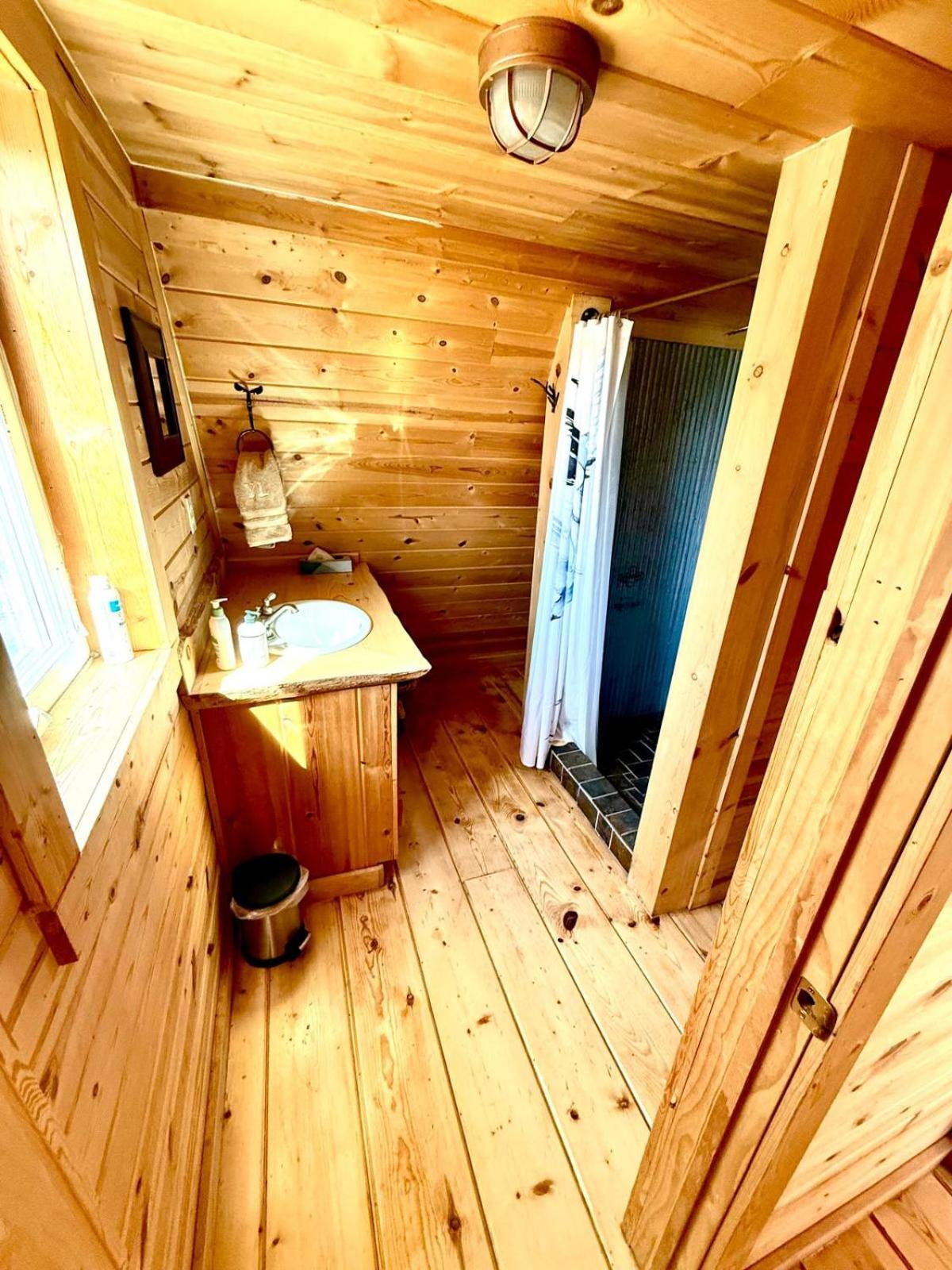 Savery Aubin Sky Lodging At The Yl Ranch מראה חיצוני תמונה